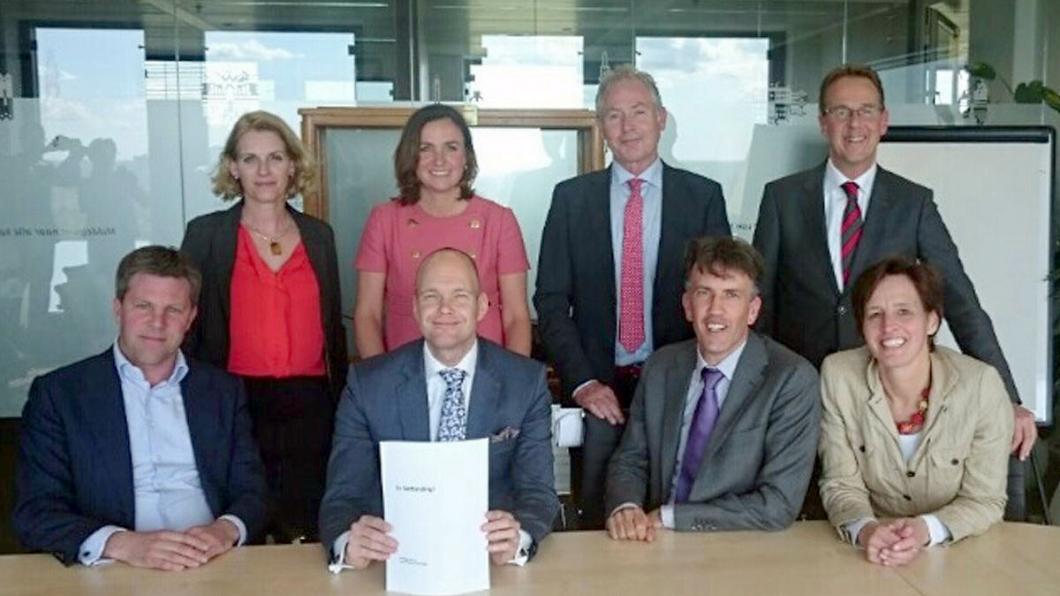 Partners in het coalitieakkoord: GroenLinks, VVD, D66, CDA Partners in het coalitieakkoord: GroenLinks, VVD, D66, CDA