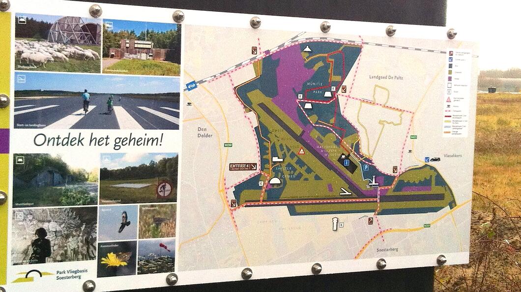 Informatiebord Park Vliegbasis Soesterberg Informatiebord Park Vliegbasis Soesterberg